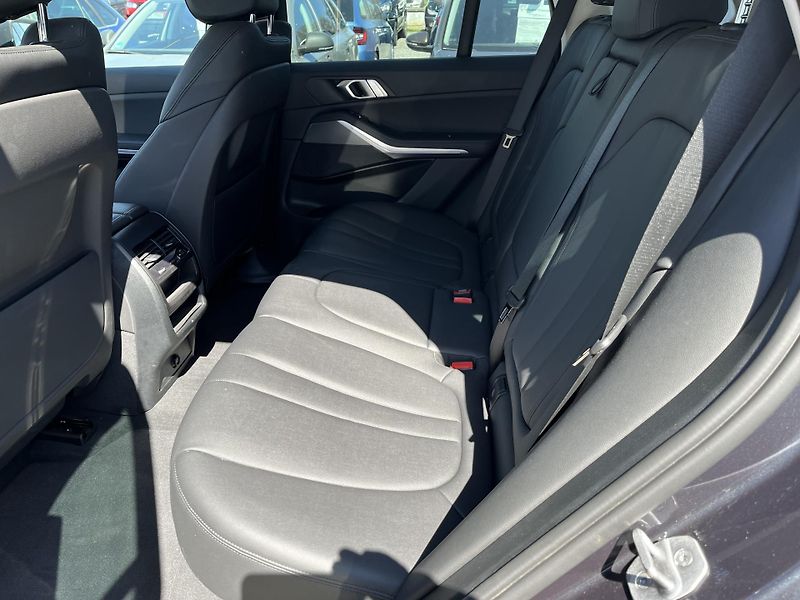 BMW X5 25D XDRIVE  - fotka 12 z 31