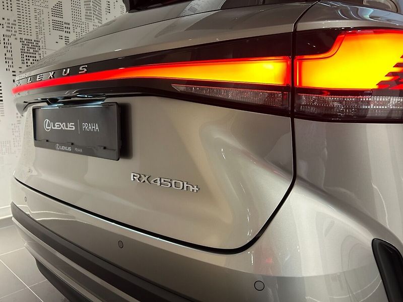Lexus RX 450h+ 2.5 PHEV LUXURY - fotka 6 z 12