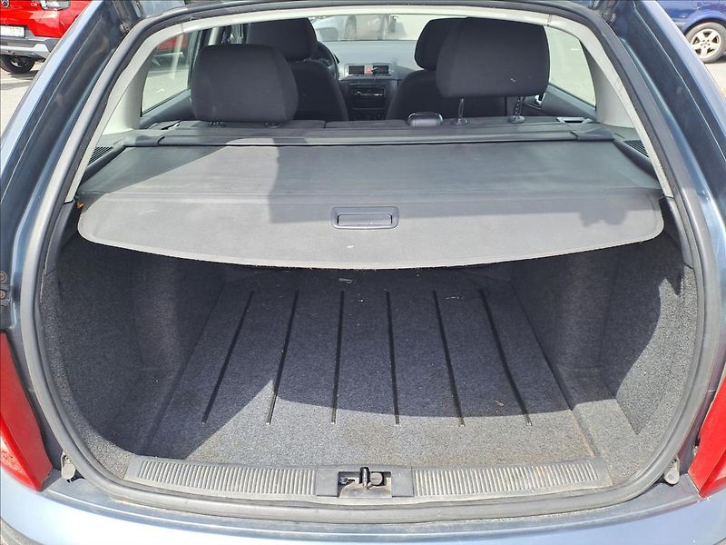 Škoda Fabia 1,9 SDI KLIMA - fotka 13 z 13