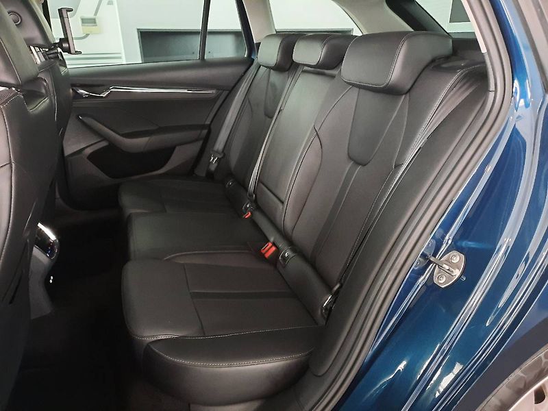 Škoda Octavia (2022) Combi Style Plus 2.0 TDI (110k - fotka 9 z 28