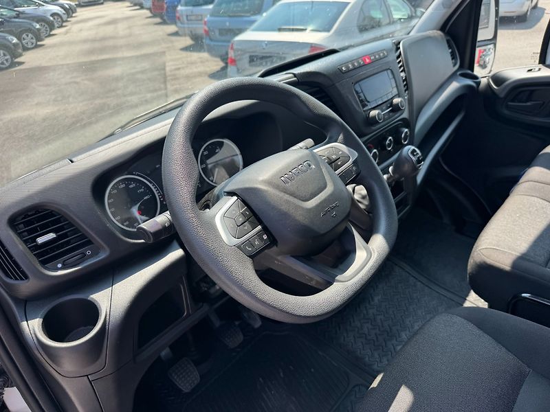 Iveco Daily (2024) 2,3 JTD 115 KW 35S16 - fotka 11 z 18