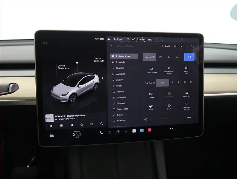 Tesla Model Y (2023) RWD LFP 60kWh, SoH 97% - fotka 19 z 33