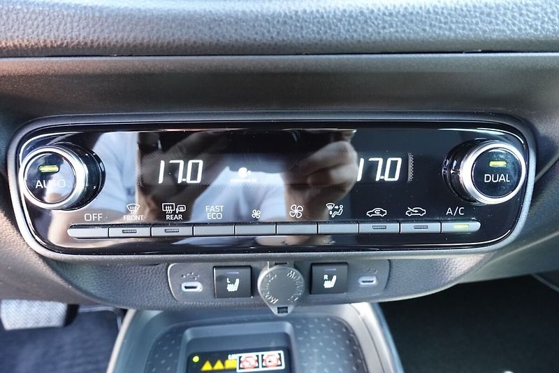 Toyota Aygo 1,5 HEV GR SPORT - fotka 23 z 33