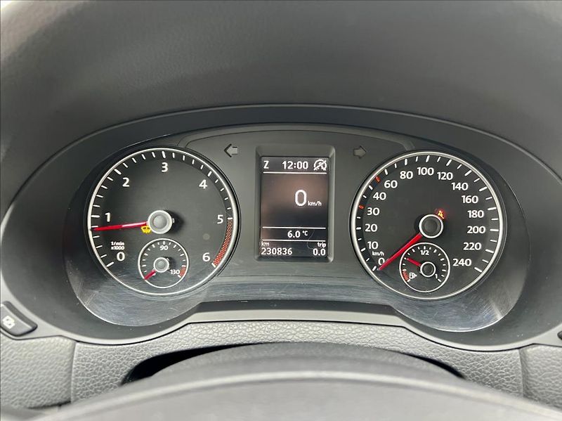 Seat Alhambra 2,0 TDi / STYLE / DSG / 7-míst - fotka 24 z 44