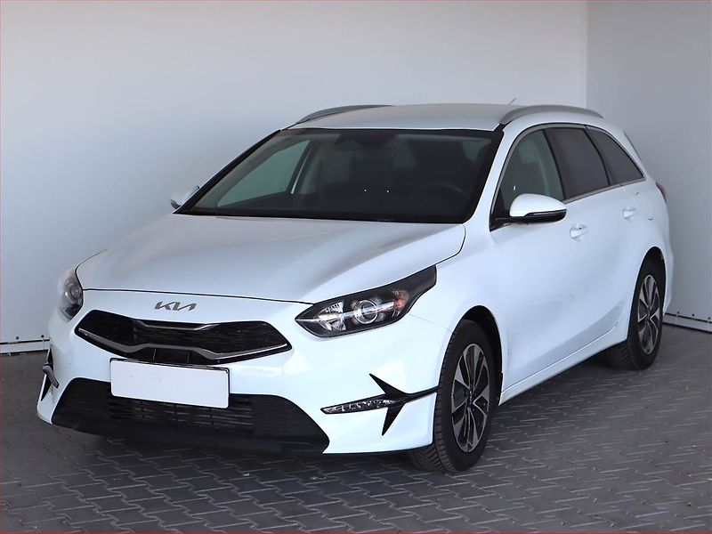 Kia Ceed (2025) Gold 1.5 T-GDI - fotka 2 z 24