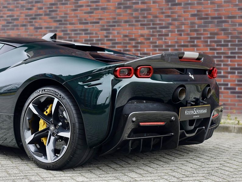 Ferrari SF90 (2021) Stradale 4.0 V8 1001PS 4x4 Ate - fotka 28 z 72