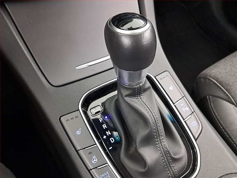 Hyundai i30 (2023) Style 1.5 T-GDI, Automat, ČR - fotka 13 z 23