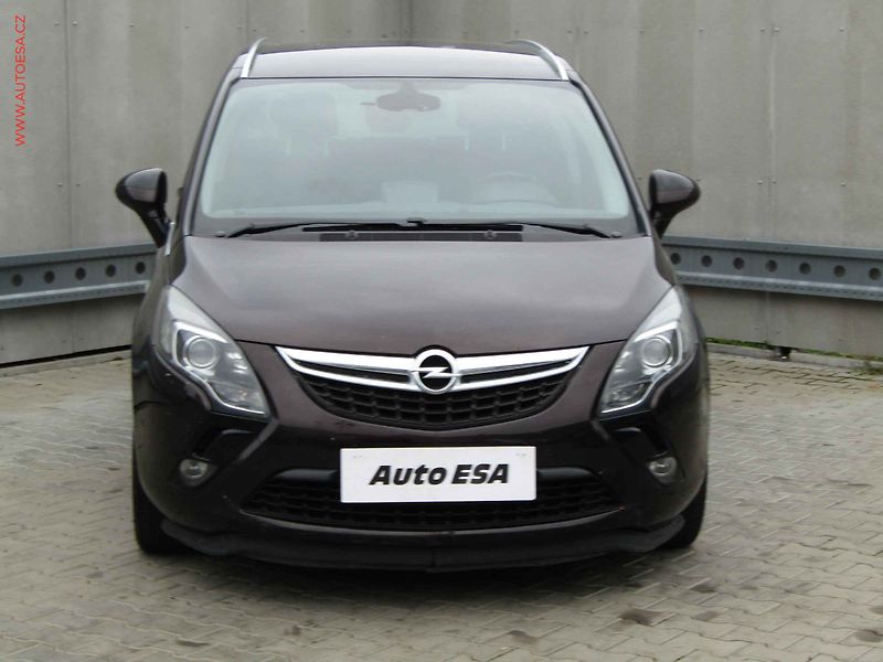 Opel Zafira (2012) 1.4T Tourer, ČR, servis.kniha - fotka 2 z 17