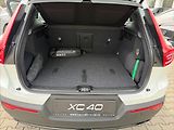 Volvo XC40 2,0 Plus B3 Black Edition 3760 - náhled 12