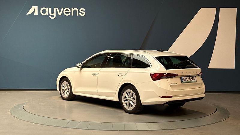 Škoda Octavia 2.0 TDI 110kW DSG Style Combi - fotka 3 z 14