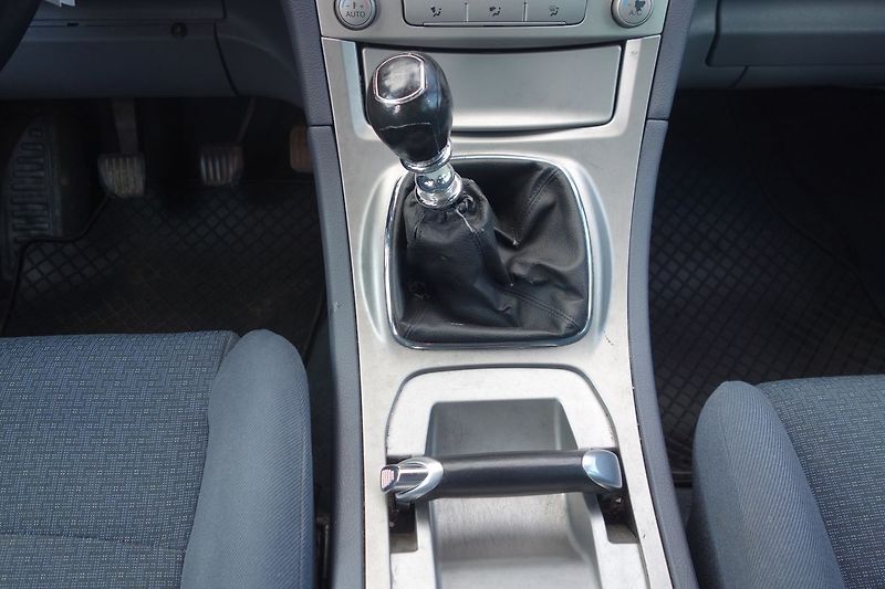 Ford S-MAX 2,0TDCi 96kW .Zachovalý ! - fotka 11 z 19
