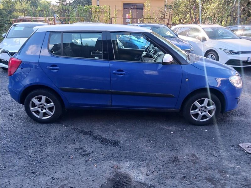 Škoda Fabia 1,4 TDI STYL  59KW - fotka 9 z 19