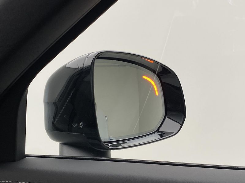 Volvo XC90 (2026) B5 AWD BLACK EDITION PLUS 7m - fotka 35 z 69