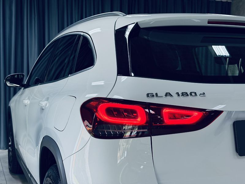 Mercedes-Benz GLA (2023) 180d*CZ*DPH*LED* - fotka 9 z 35