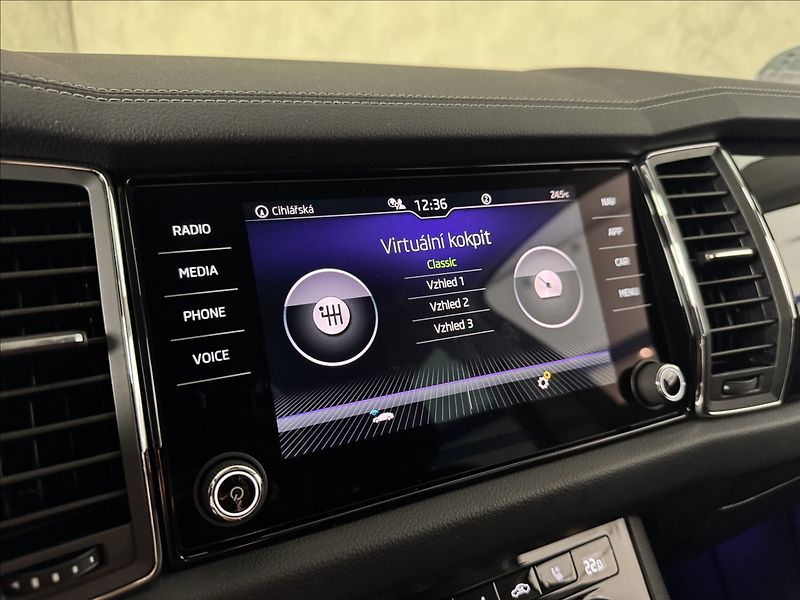 Škoda Kodiaq 2,0 TDi  DSG 4x4 L&K Virtual L - fotka 37 z 49