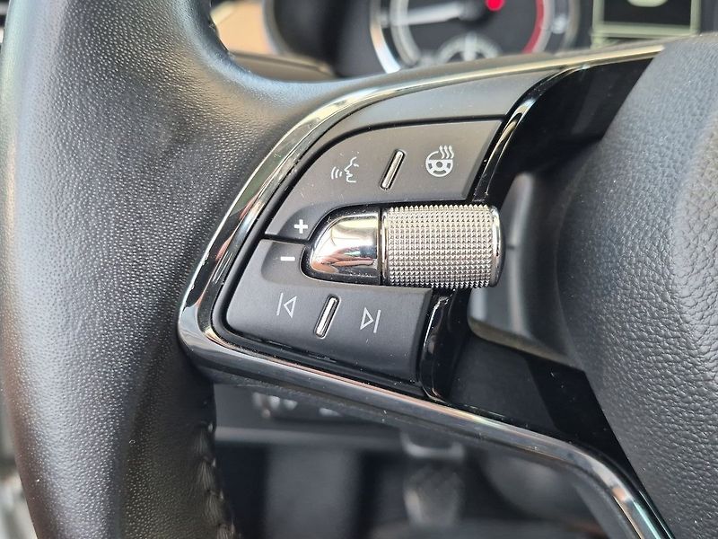 Škoda Scala Style 1,0 TSi 81 kW - fotka 15 z 26