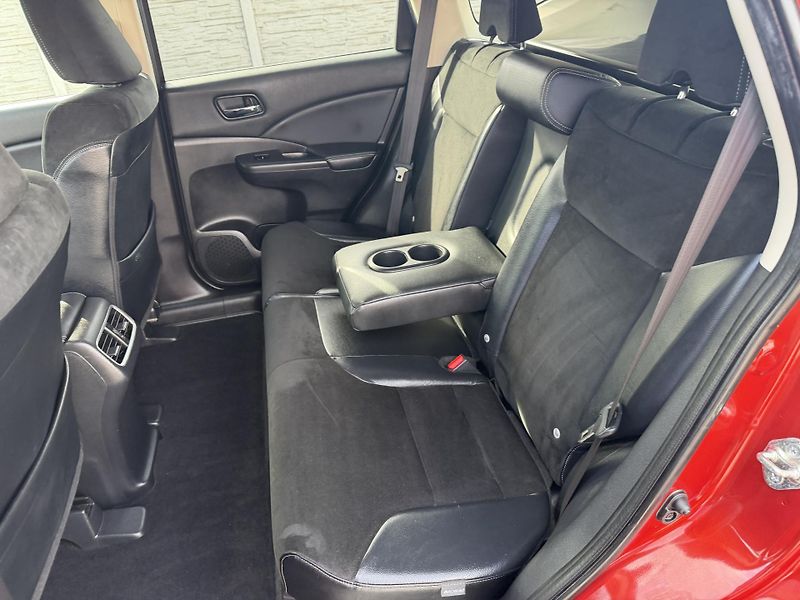 Honda CR-V 1.6CT-Di 4x4 160PS ČR 145TKM!! - fotka 106 z 159