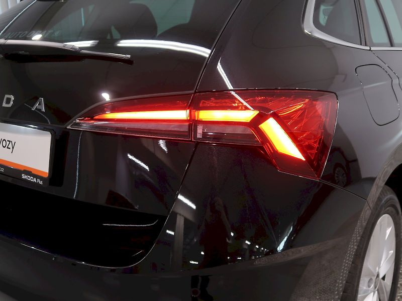 Škoda Scala (2025) TOP SELECTION 1.0TSI 85KW DSG - fotka 11 z 40