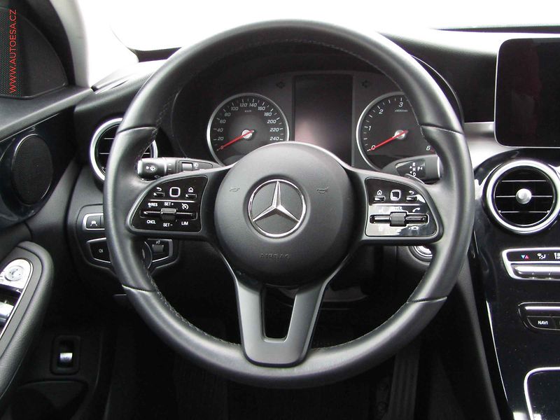 Mercedes-Benz Třídy C (2021) 1.6 d C 200 d, AT, LED, park - fotka 13 z 24