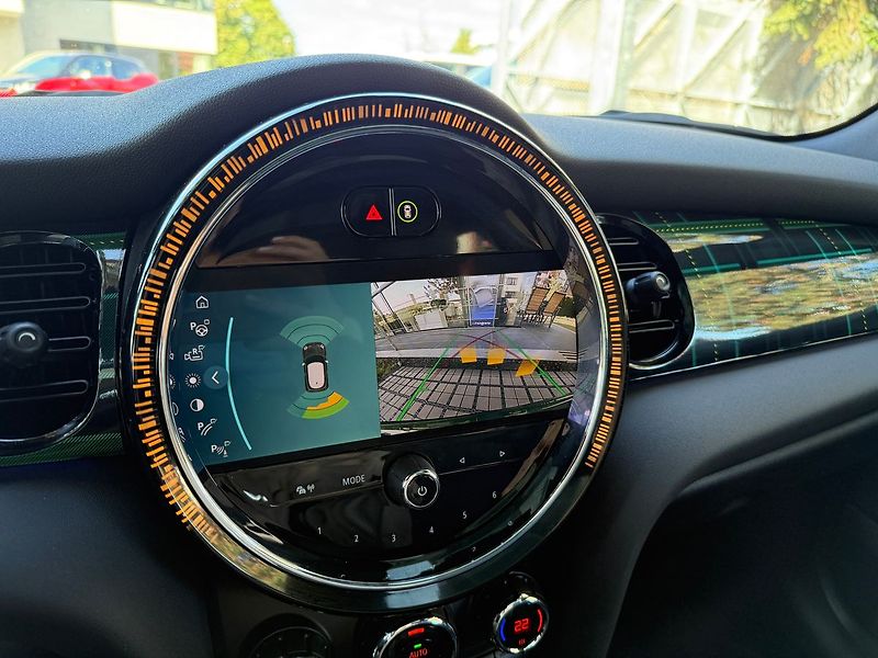Mini Cooper SE 135kW ACC / Edice Mosaert - fotka 17 z 34