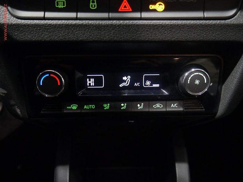 Škoda Fabia (2021) 1.0 TSi, 2.maj,ČR, Style, LED - fotka 17 z 17