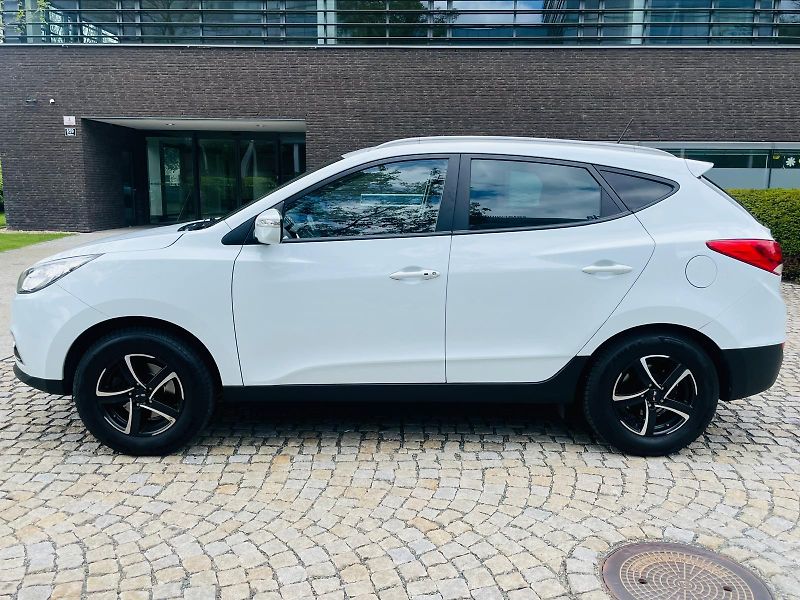 Hyundai ix35 2.0i 4x4 1MAJIITEL KAMER TAŽNÉ - fotka 18 z 46