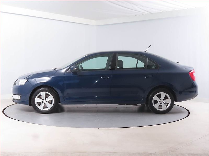 Škoda Rapid (2017) Ambition 1.2 TSI, Serv.kniha - fotka 3 z 17