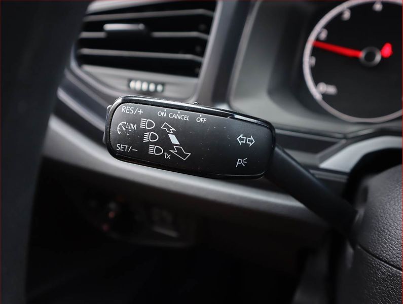 Volkswagen Polo (2020) 1.0 TSI, Park. senzory - fotka 15 z 18