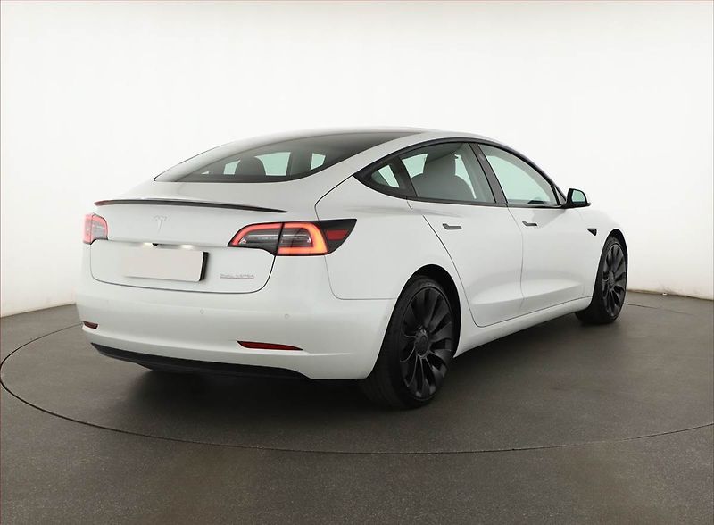 Tesla Model 3 (2021) Performance 82kWh, SoH 98% - fotka 5 z 20