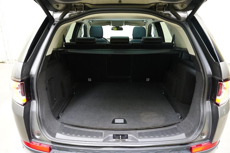 Land Rover Discovery Sport - fotka 24 z 25