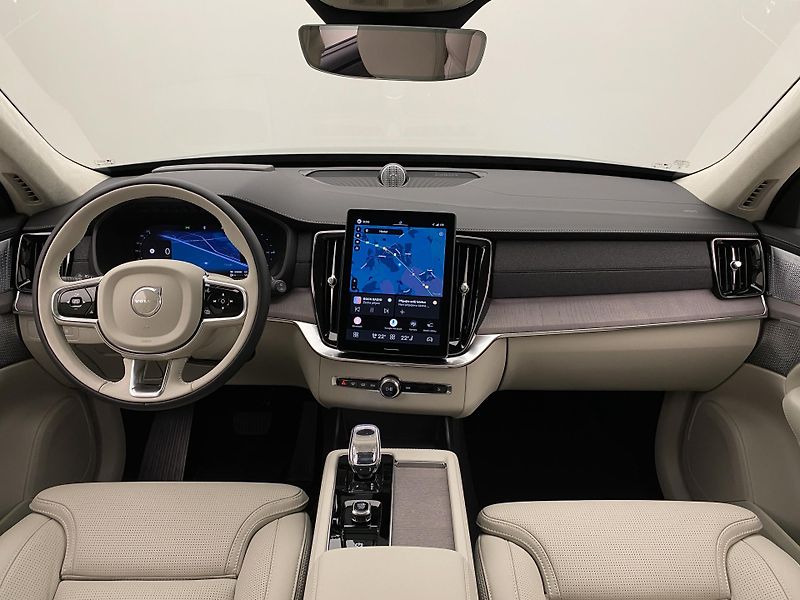 Volvo XC90 (2026) T8 AWD RECHARGE DARK ULTRA - fotka 2 z 74