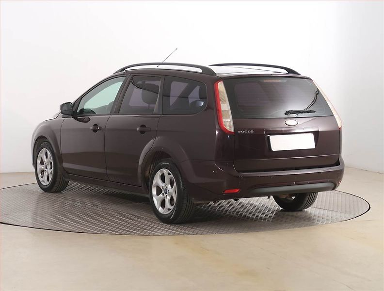 Ford Focus (2009) 1.6 16V, Serv.kniha, nová STK - fotka 4 z 16