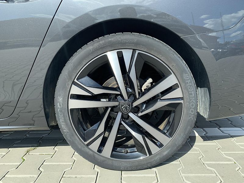 Peugeot 508 SW GT 1.6 PHEV 165kW e-EAT8 - fotka 34 z 36