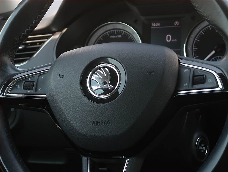 Škoda Octavia (2017) Style 1.6 TDI, Serv.kniha - fotka 20 z 20