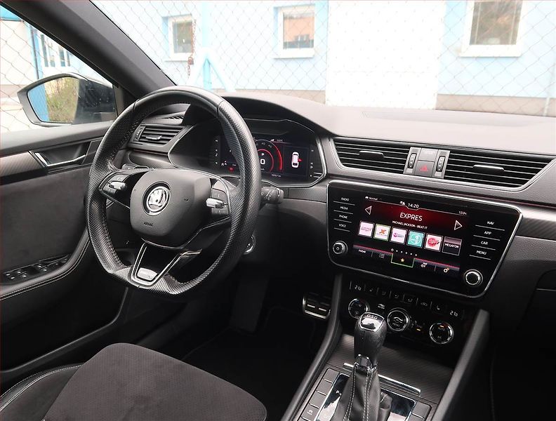 Škoda Superb (2021) Sportline 2.0 TDI - fotka 7 z 20