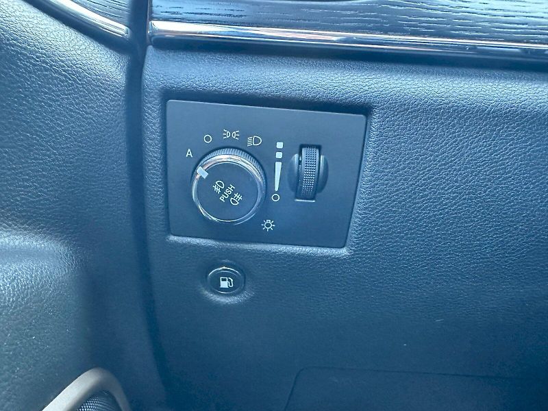 Jeep Grand Cherokee (2015) 3,0L V6 Diesel 184kW Summit 4W - fotka 8 z 26