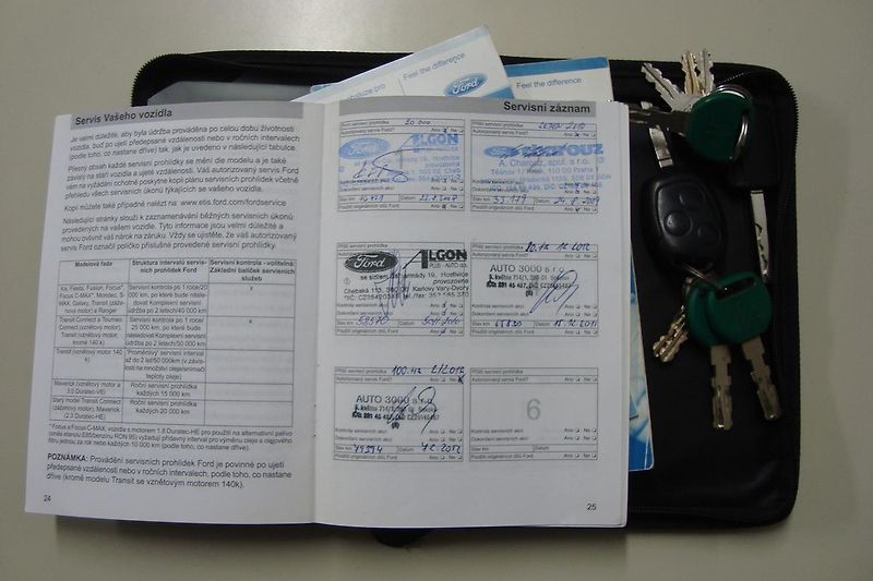 Ford Focus (2007) 1.6i,ČR,Pravid.serv.STK 5/2027 - fotka 49 z 54
