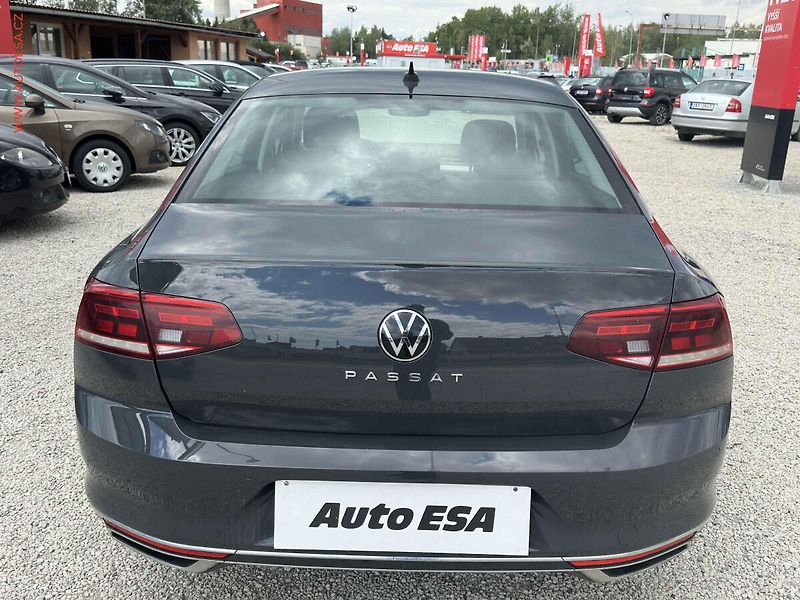 Volkswagen Passat (2021) 2.0TDi, ČR, Elegance, DSG - fotka 5 z 20