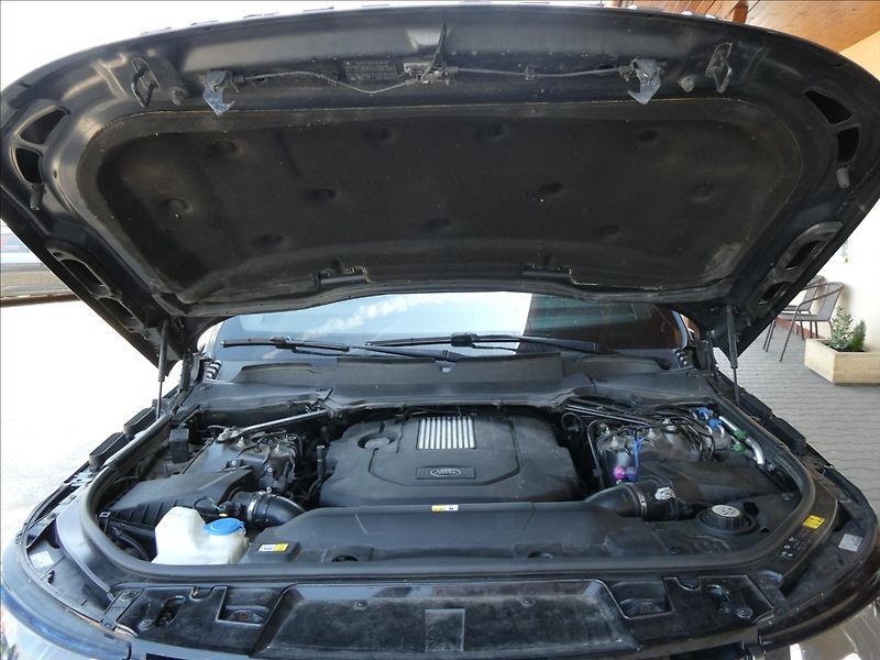 Land Rover Range Rover Sport 3,0 SDV6 HSE DYNAMIC DPH, ČR - fotka 44 z 48