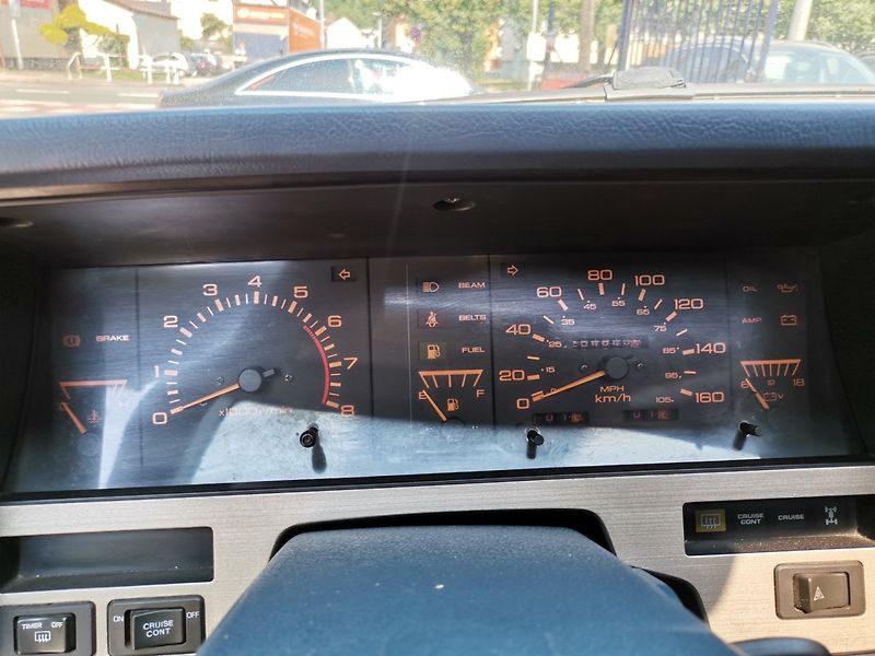 Nissan Pathfinder (1989) 3.0i V6 Terrano I D21 4x4 3dv. - fotka 25 z 30