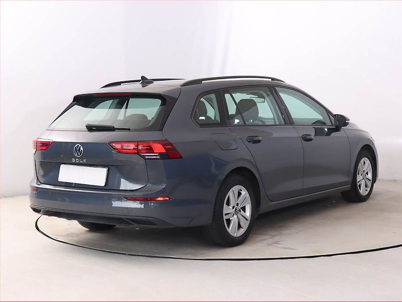 Volkswagen Golf (2021) Life 2.0 TDI, Automat, Navi - fotka 5 z 21