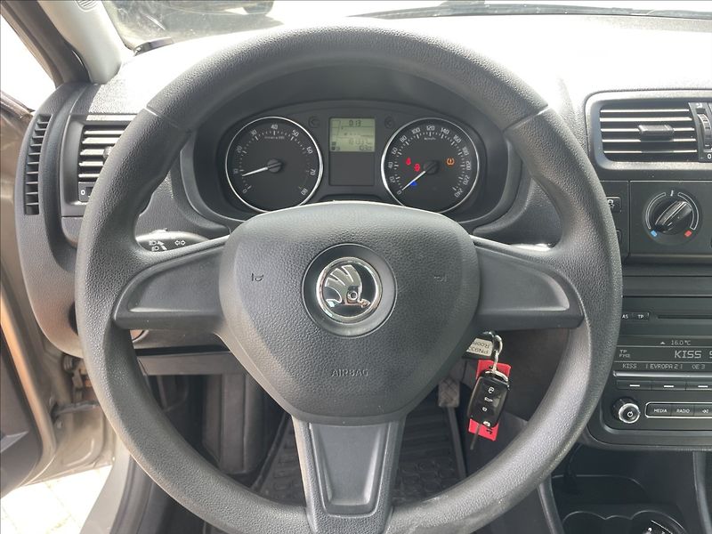Škoda Roomster 1,2 TSi 63kw Ambiente Klima ES - fotka 14 z 27