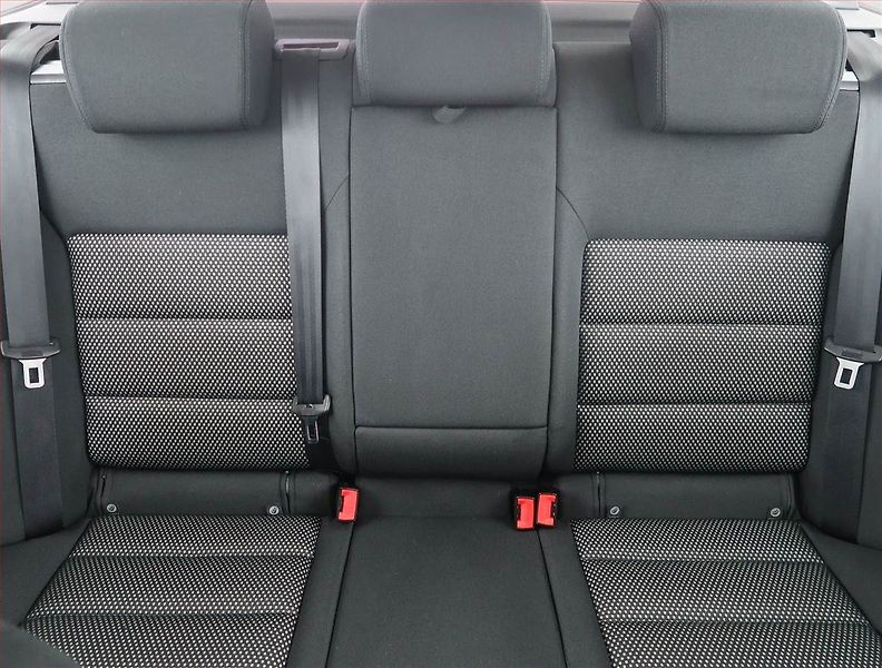 Škoda Octavia (2012) Scout 1.8 TSI, 4X4 - fotka 10 z 18