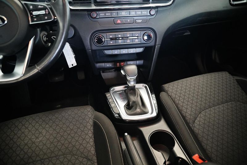 Kia Ceed - fotka 22 z 25