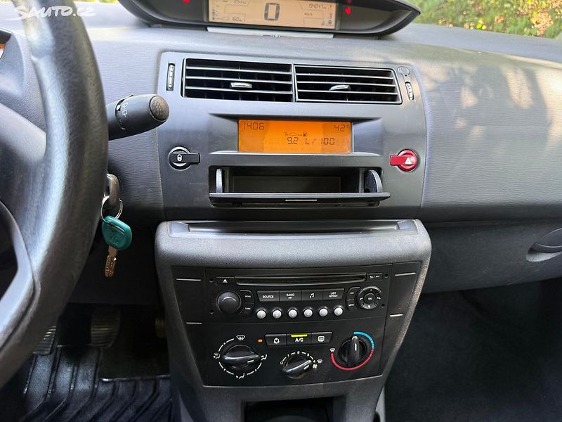 Citroën C4 (2006) 1.6i 16V, 80kw Původ ČR - fotka 17 z 18