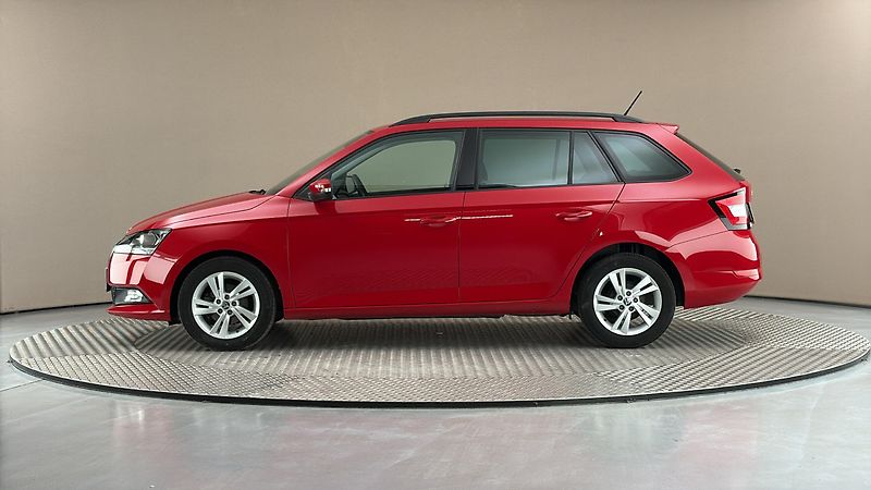 Škoda Fabia 1.0 TSI Ambition Combi - fotka 4 z 23