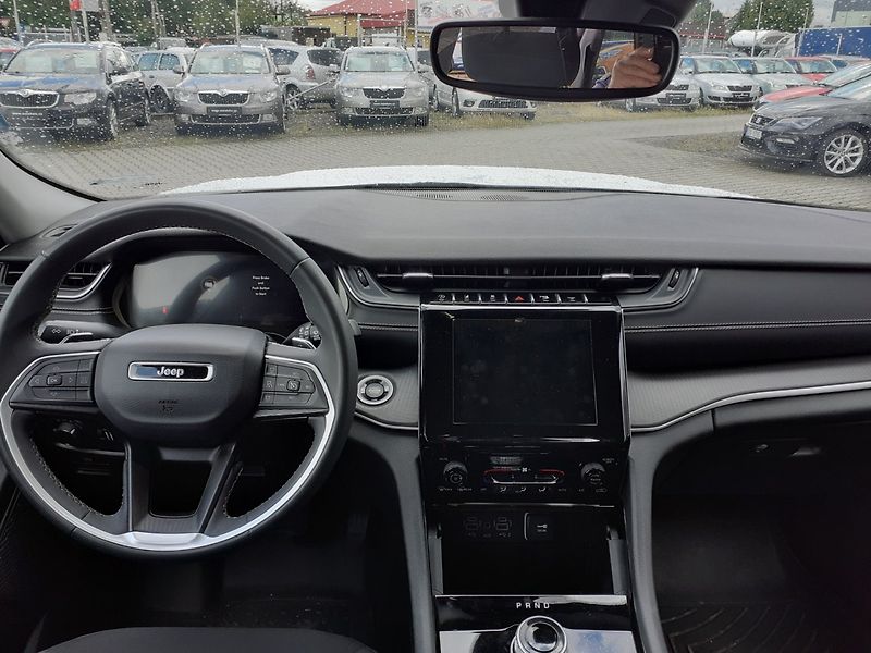 Jeep Grand Cherokee (2023) 3.6 L  V6  4x4 - fotka 7 z 31