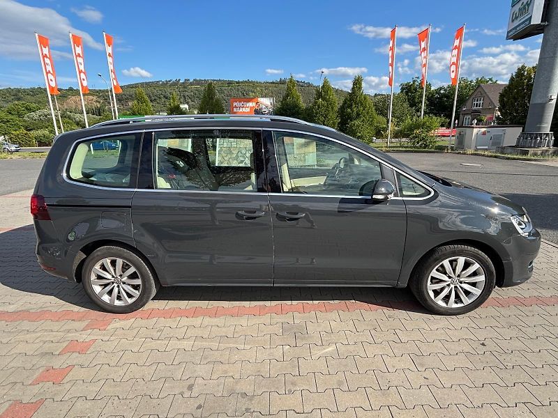 Volkswagen Sharan (2019) 2.0 TDI, Highline, AUT, 86 tkm - fotka 8 z 19