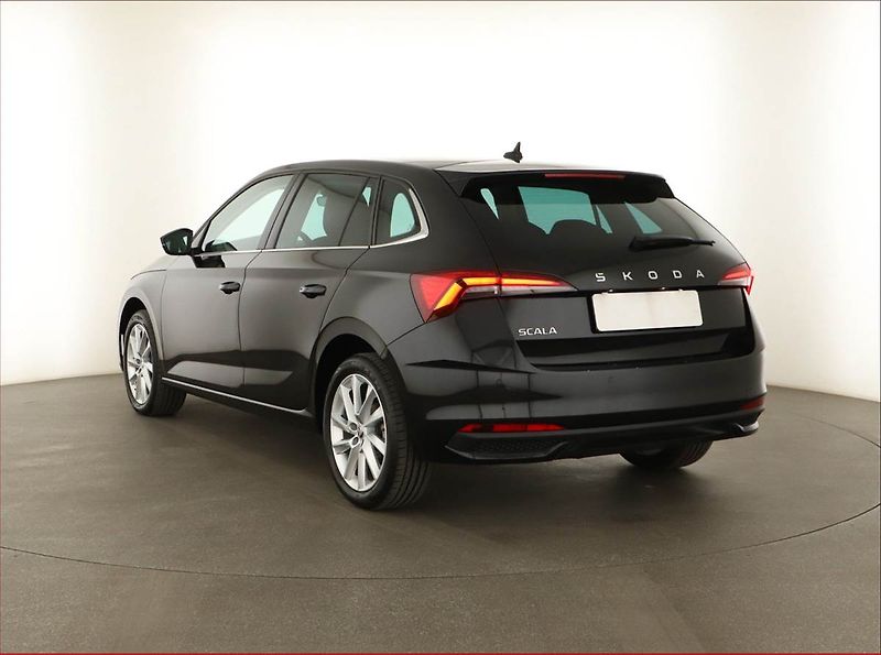 Škoda Scala (2024) Top Selection 1.0 TSI, ČR - fotka 4 z 14