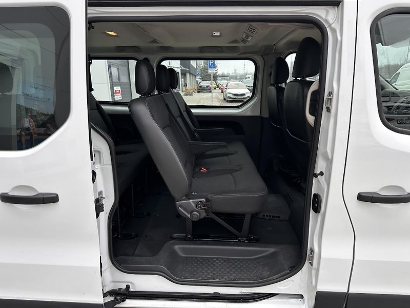 Opel Vivaro 1.6BiTurbo L1H1, 8Míst, Tažné - fotka 8 z 14